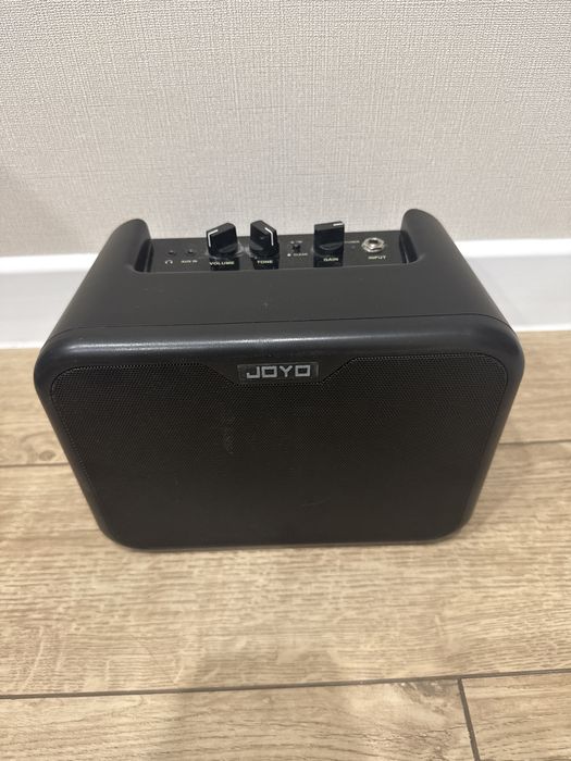 Комбо уселитель JOYO