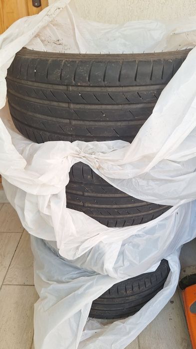 Vand 4 Anvelope vara Kumho 4-5cm