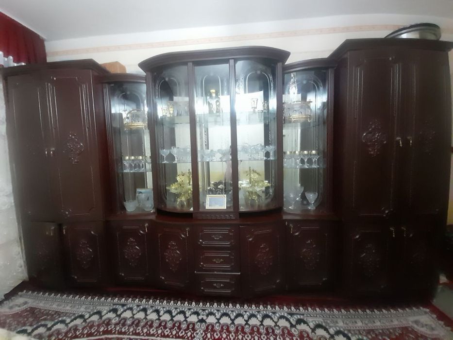 Стенка сотилади!!! Продаётся стенка