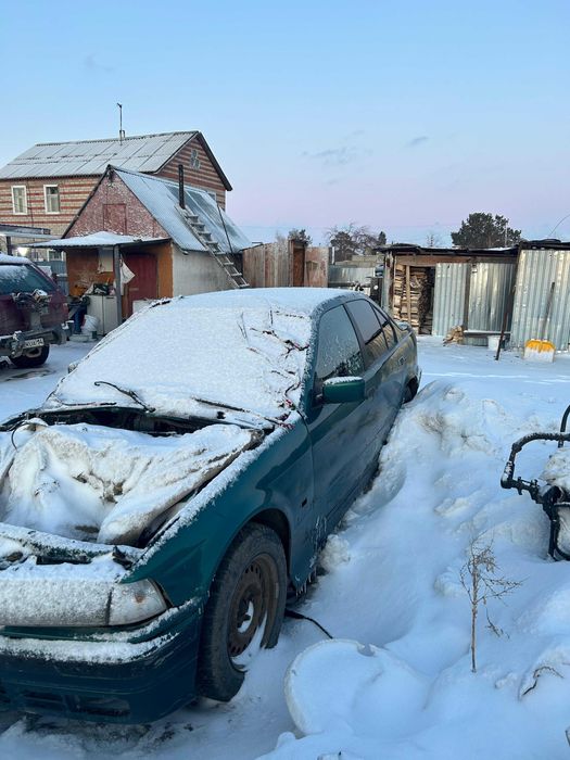 BMW 318i по запчастям