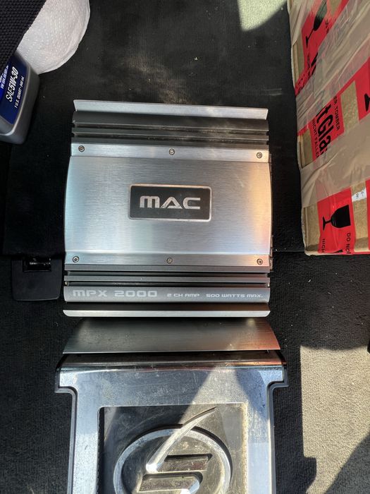 Amplificatoare/statii auto pentru subwoofer