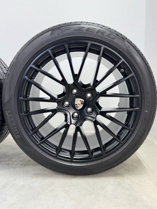 Jante Porsche Cayenne R21 E3 9Y Facelift Spyder Negru Originale Pirelli de vara 2024 90%