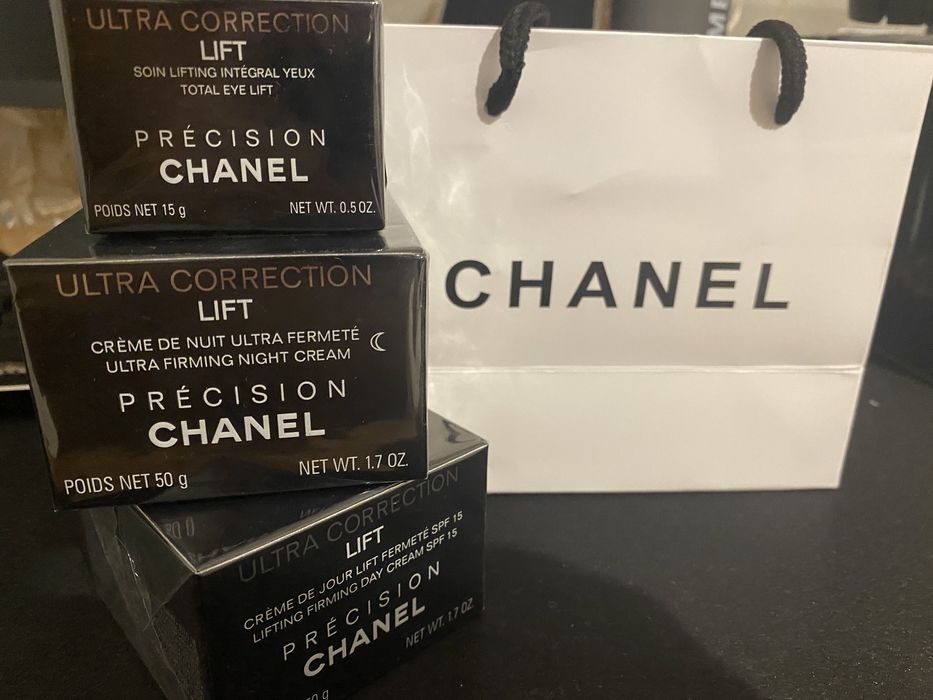 Набор Chanel Ultra Correction Lift