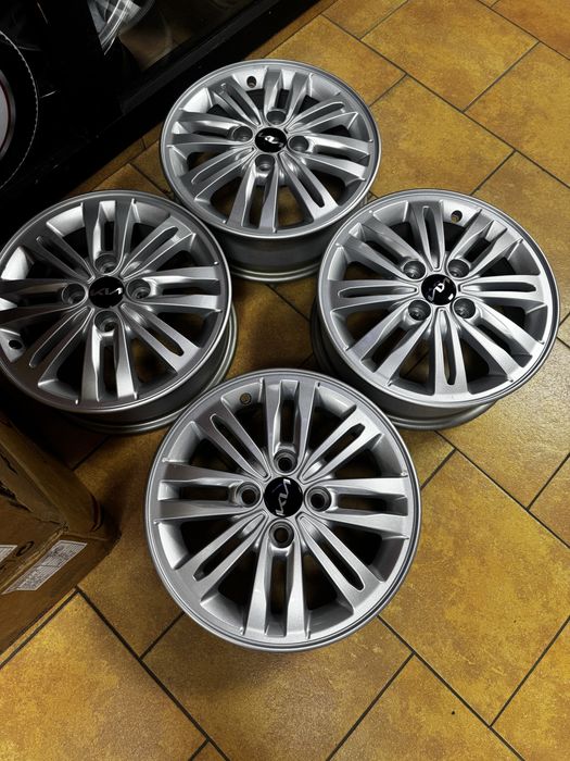Диски R14 4x100 Kia soluto original