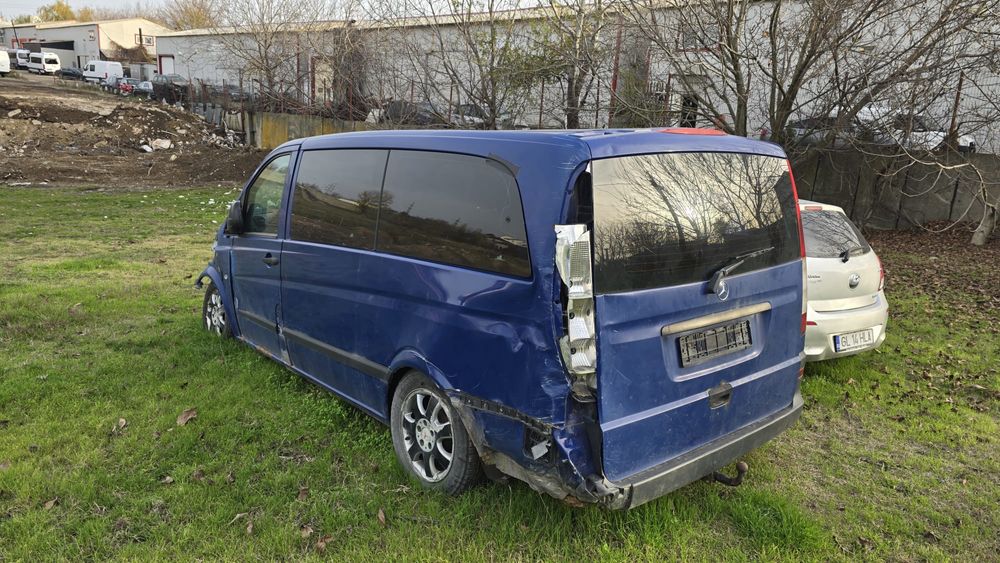 Mercedes vito 8+ 1