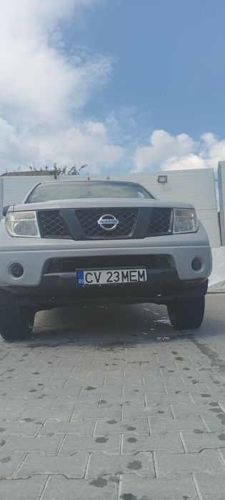 Vand nisan navaro 2007 2.5 acte valabile masina intretinuta