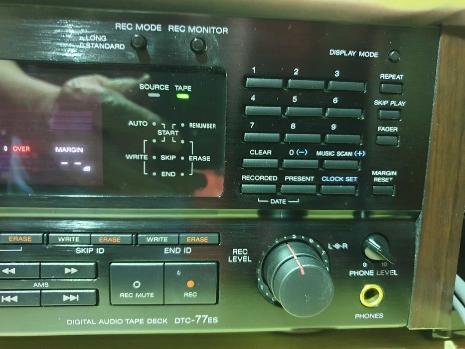 Sony Digital Audio Tape DTC - 77ES