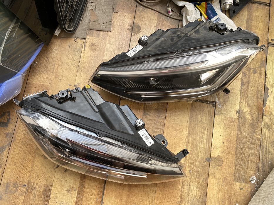 Far VW Taigo 2020 - 2024 faruri stanga dreapta IQ Light