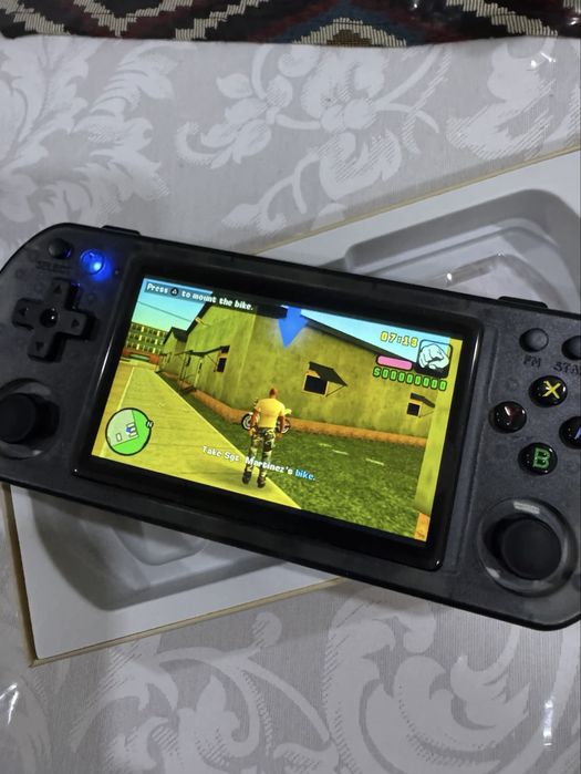 Игровая приставка, портотивная консоль, 64GB модель U8 оригинал