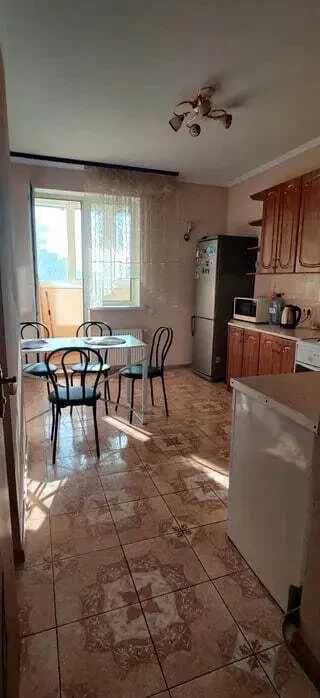 Двустаен имот в кв.Разсадника