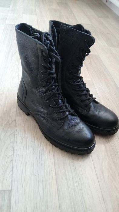 Продам берцы кожа