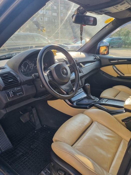 Vind sau schimb X5 e53
