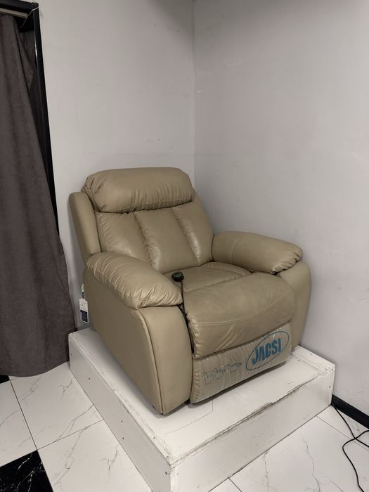 Реклайнер в отличном состоянии