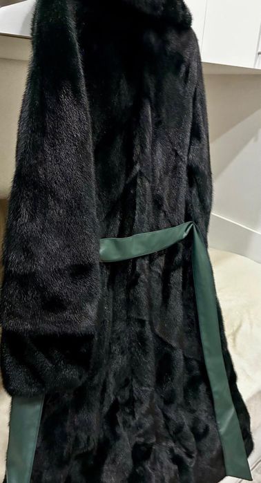 Продам норковую шубу