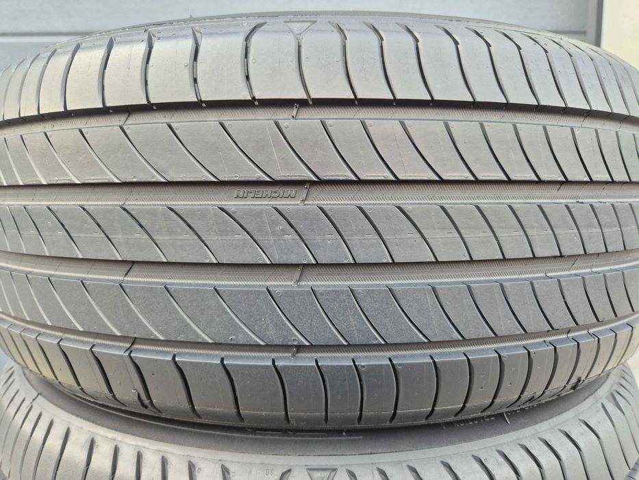 4 Anvelope VARA - 235/50/19 - MICHELIN - NOI - DOT 2023 !