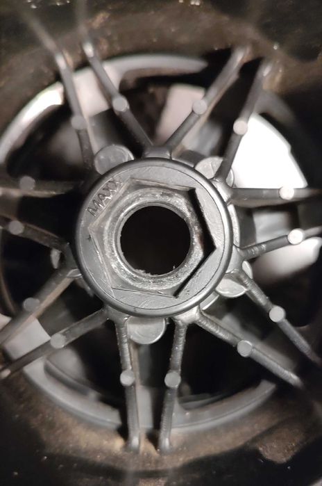 Set 4 roti automodel 1:8 Hex 17 beadlock