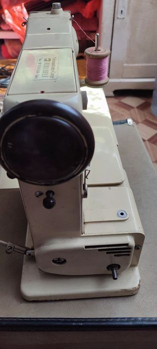 Швейная машина Bernina