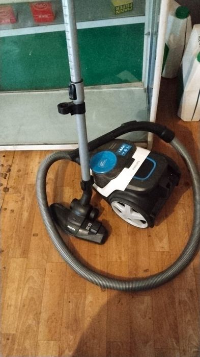 Пилисос продам пачти новый