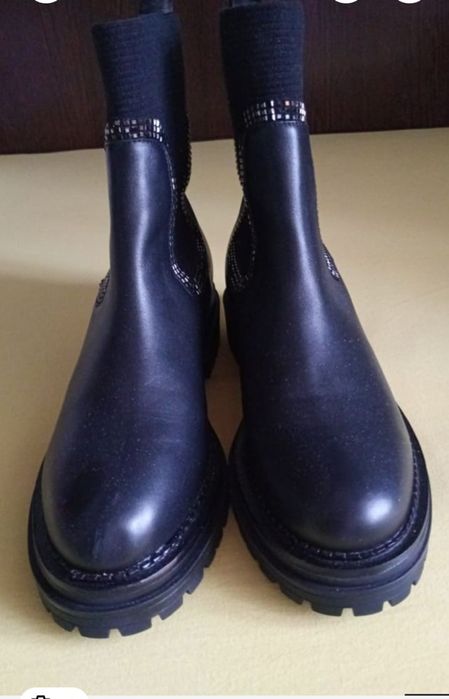 Ghete dama piele