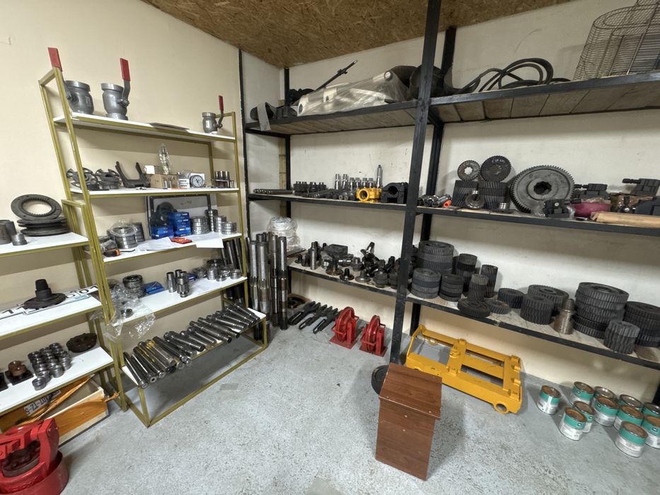 Запчасти на Буровую урб 2а2 , 2д3 итд.