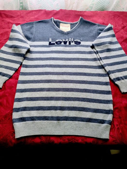 LOT PULOVERE primăvară -Levis Strauss,Waikiki.Baietei 7-8 ani,122-128