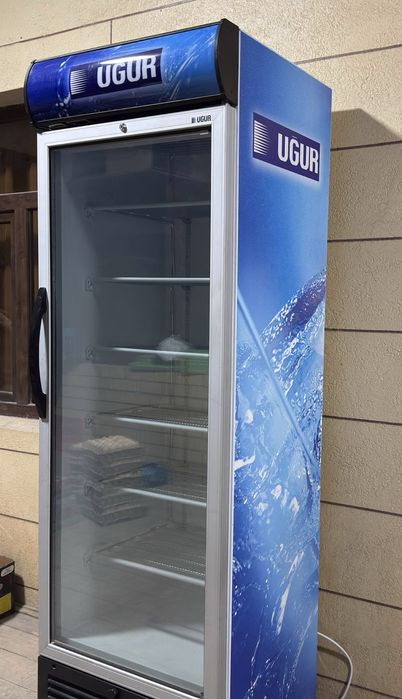 Морозильник сотилади