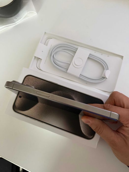 iPhone 15 pro max 512