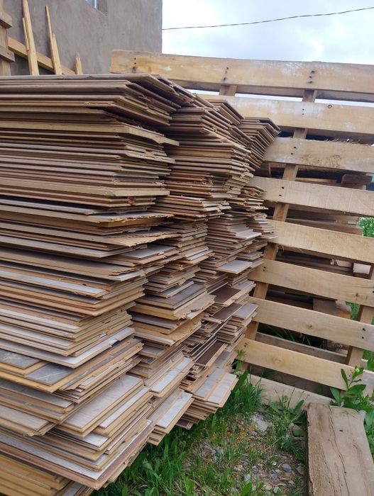 Ламинат паркет стройка