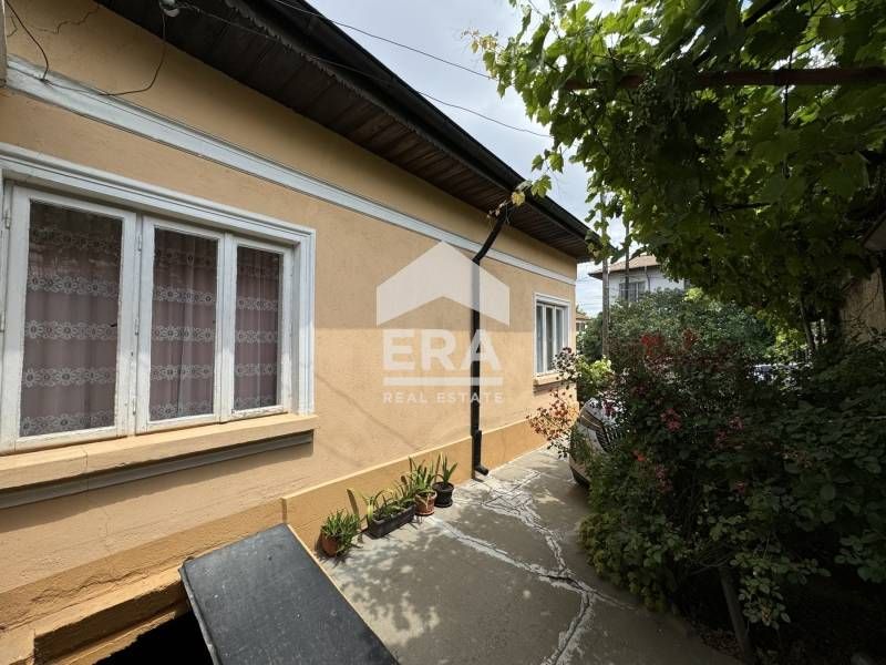 Дава се под наем Къща в Силистра, Център - 110 кв.м за 281 € - Снимка #8