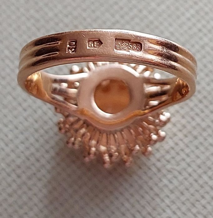 Золото СССР
Необычная модель
«СОРОКОНОЖКА»,