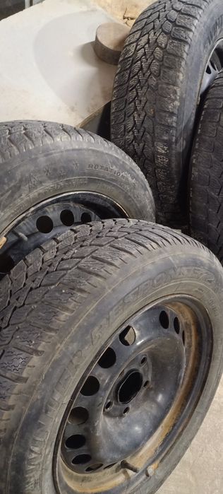 Продам зимние шины вместе с дисками