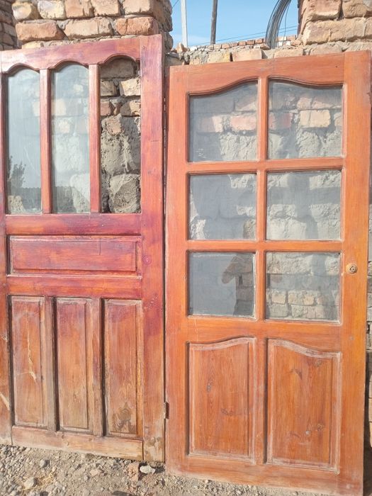 Двери б/у. продам.