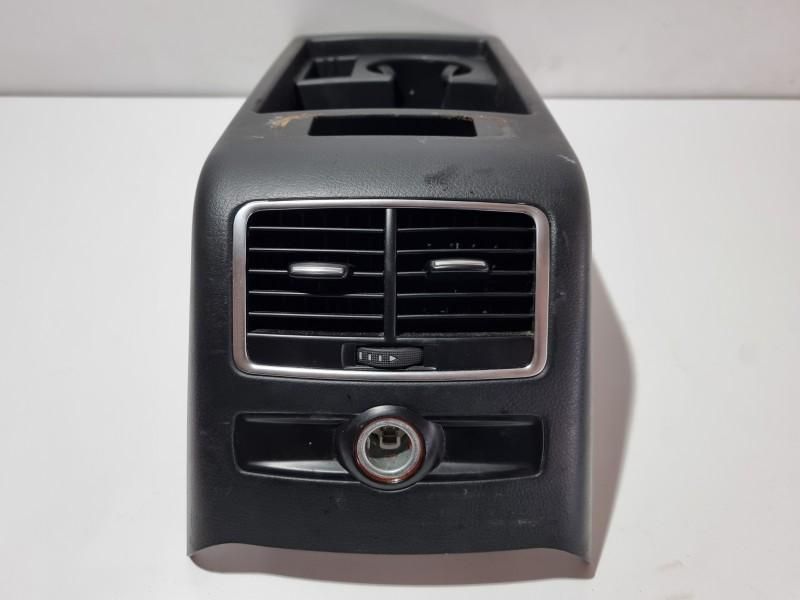 Grila ventilatie spate cu priza bricheta Audi A6 facelift 4f, C6 4F081
