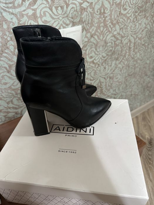 Полусапожки женские