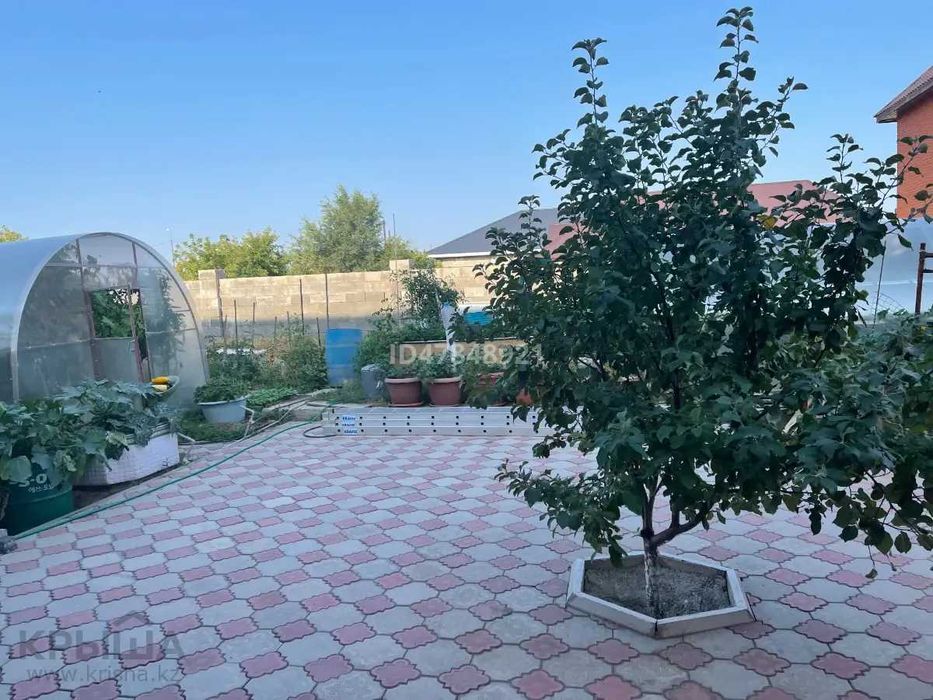 Продам  коттедж с бизнесом