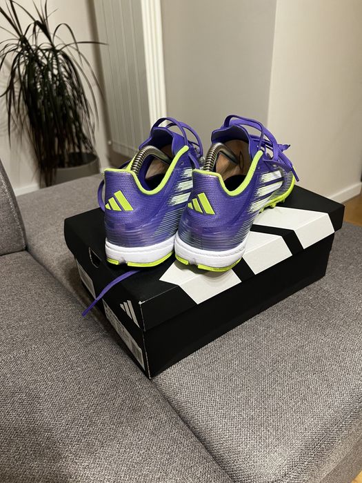 Adidasi adidas fotbal