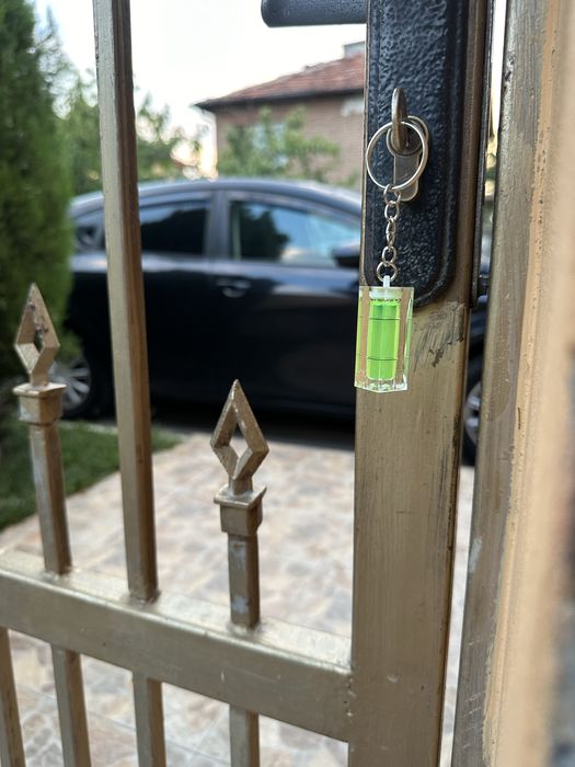 Функционален ключодържател нивелир