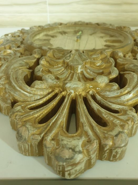 Соат сотилади ёгочдан орех