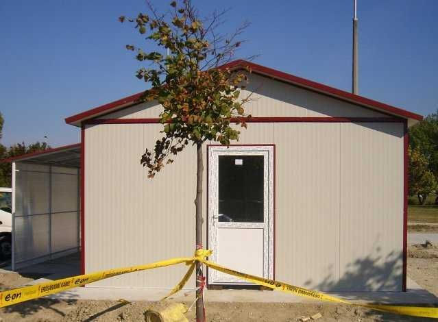 Casa modulara si garaje auto pe structura metalica si panou sandwich