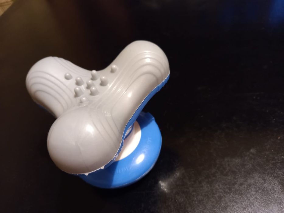 Массажёр новый,2 штуки