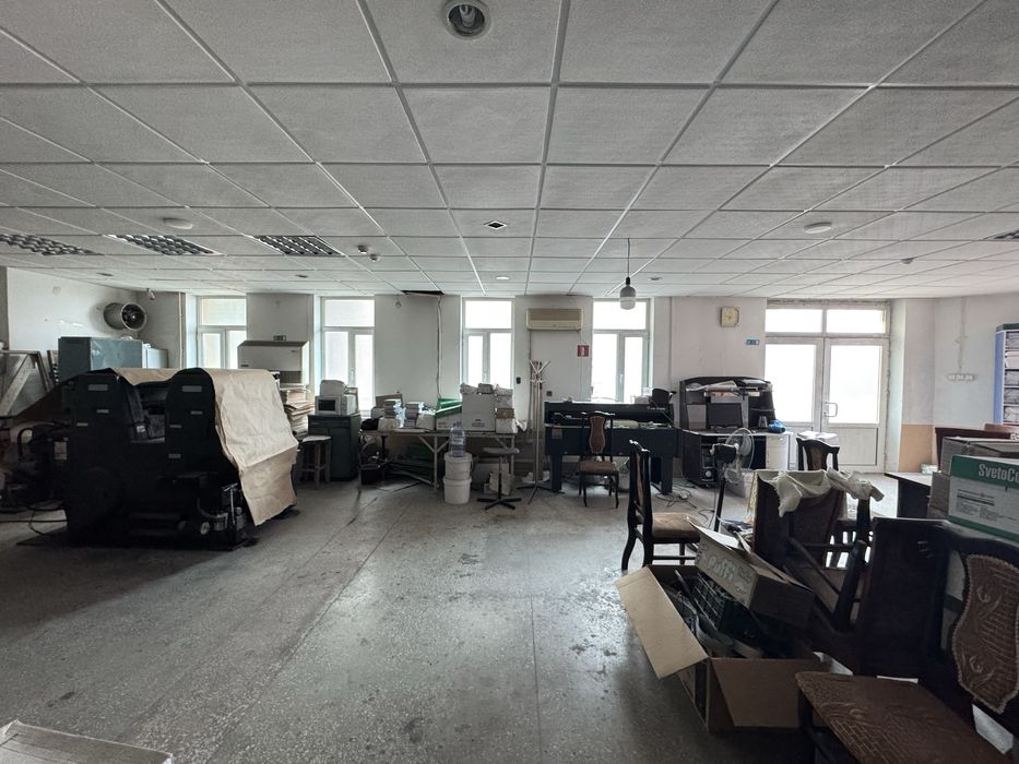 сдается нежилое помещение