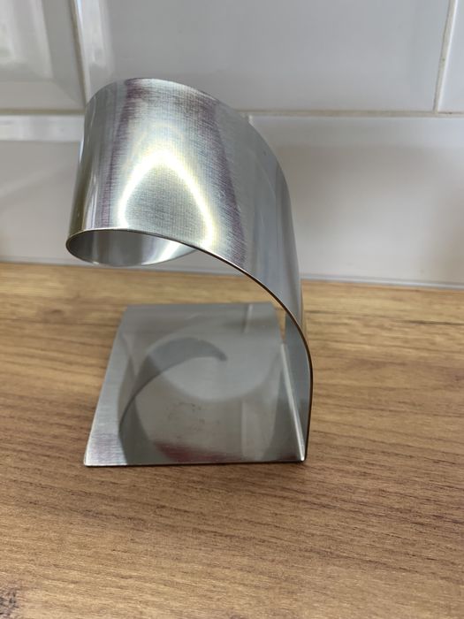 Поставка за бутилка Lexus