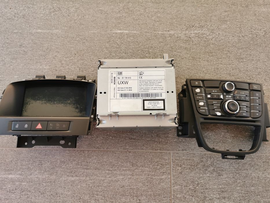 Placa CD completă și afișajul pt opel astra J