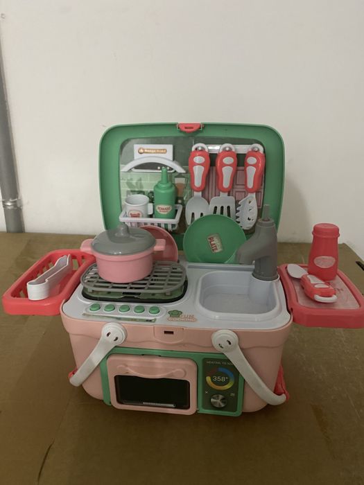 Продам детскую кухню