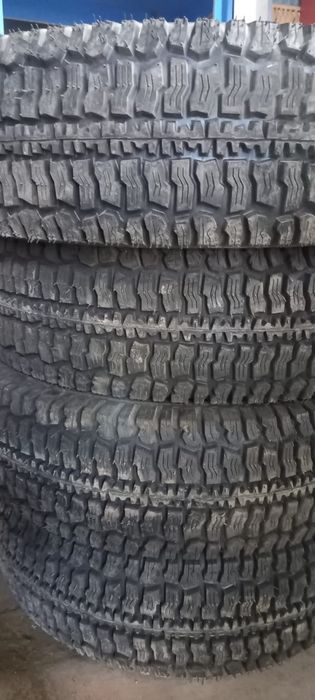 Продам шины новые комплект