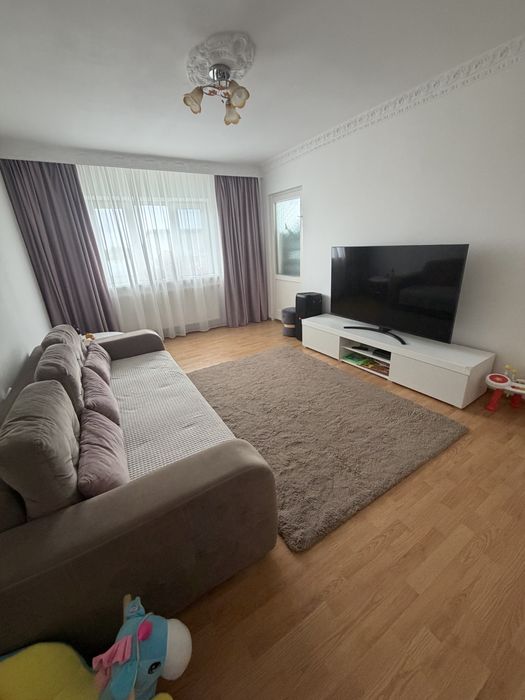Apartament cu 3 camere