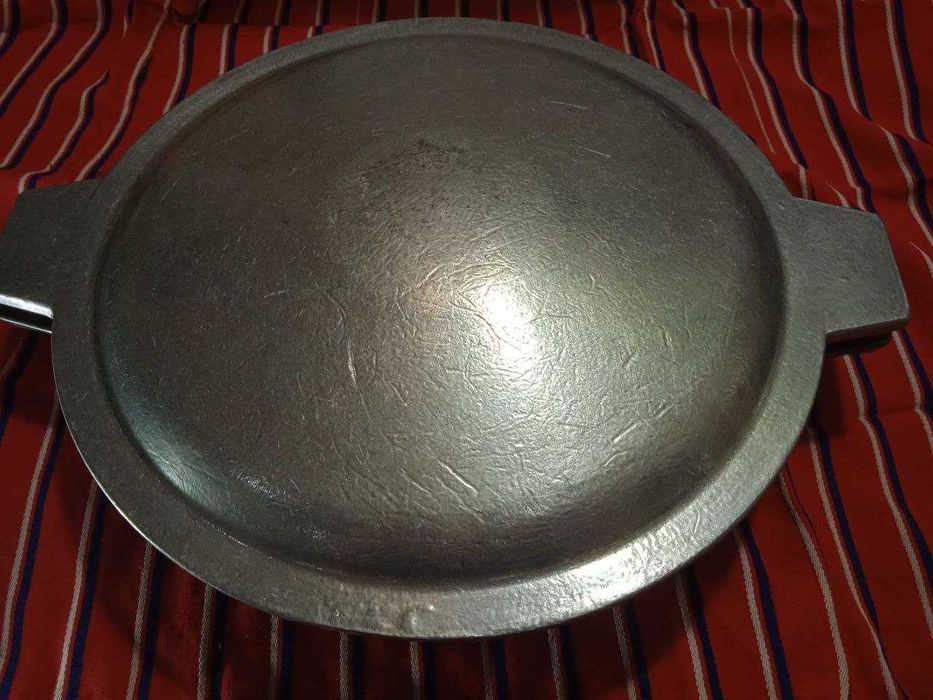 КАЗАНЫ б\у 3х и 4х л, Сковорода с крышкой, Утятница чугунная с крышкой