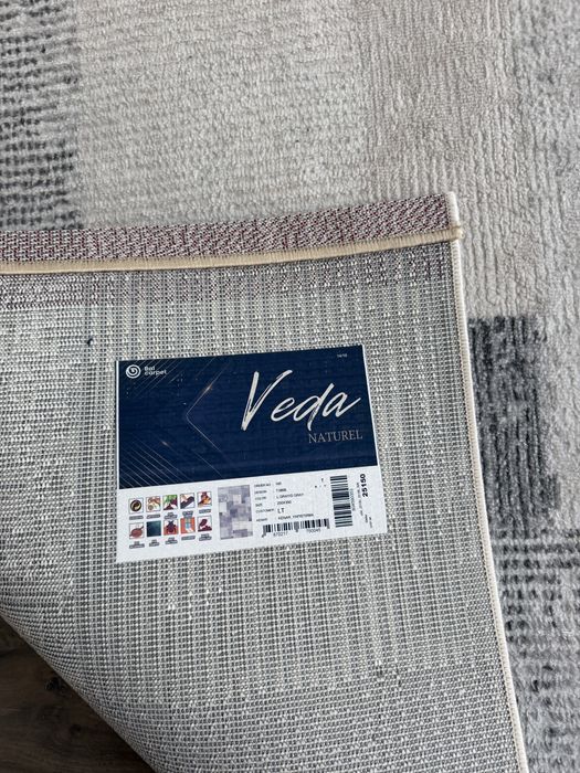 Стильный ковер для зала