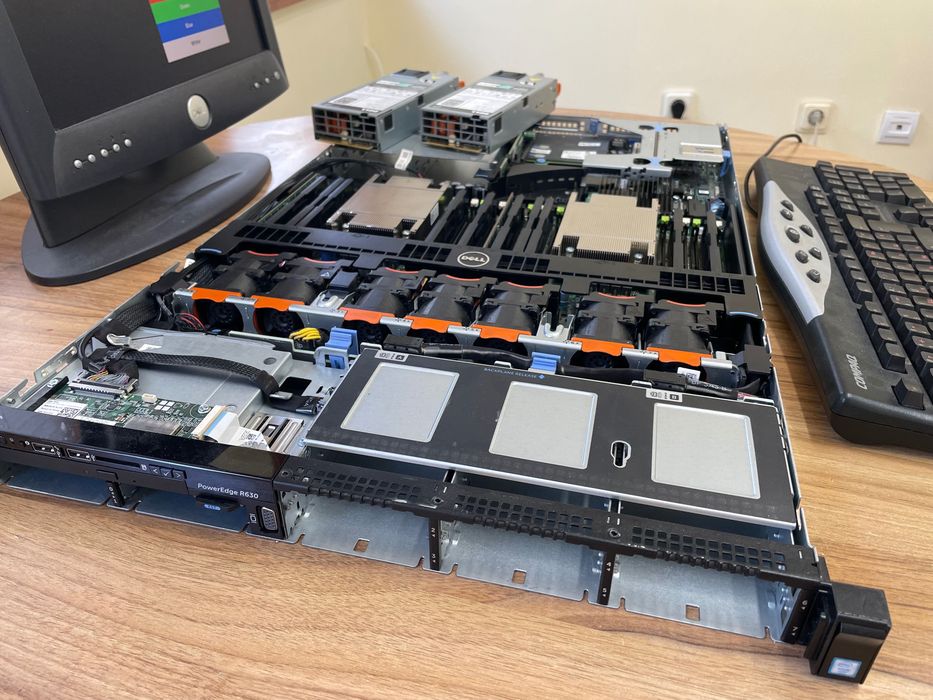 Сървър Dell R630 - 2x E5-2670v3 32GB DDR4 RAM 2x750W PSU