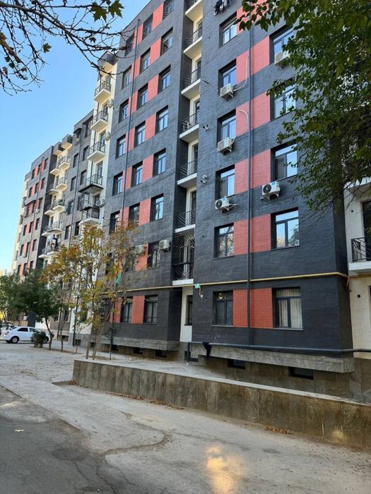 Срочно продается с новым ремонтом 2/4/8 ЖК Менинг уйим Юнусабад 13